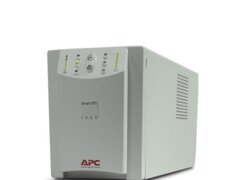 UPS second hand APC Smart-UPS SU1400INET 1400VA, Baterii noi